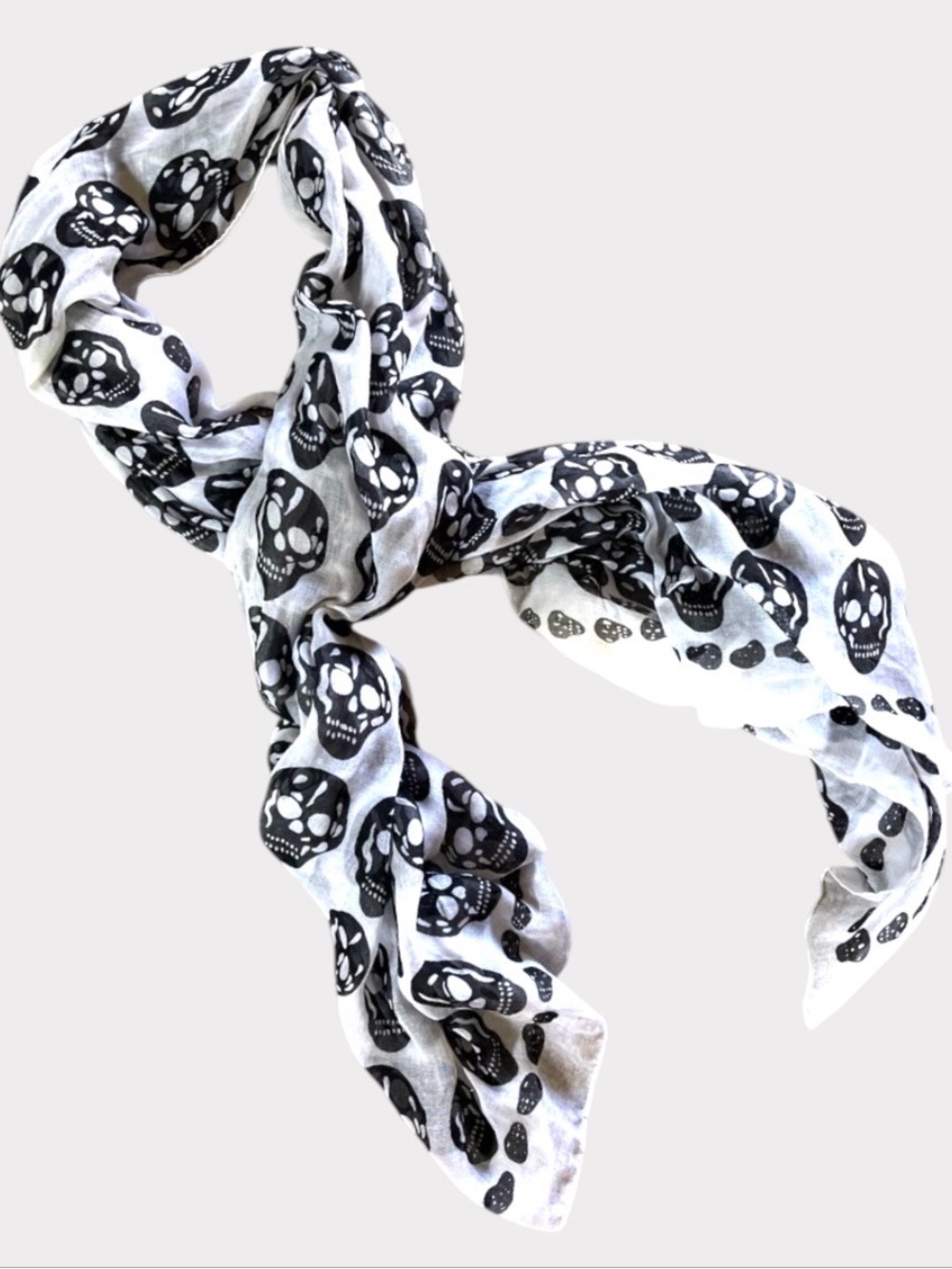 Black & White Skull Print Scarf
